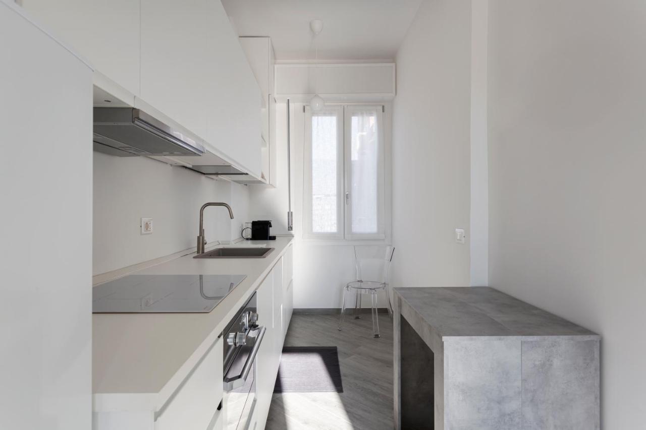 شقة Amazing Terrace In Milan-Via Strambio Citta Studi المظهر الخارجي الصورة